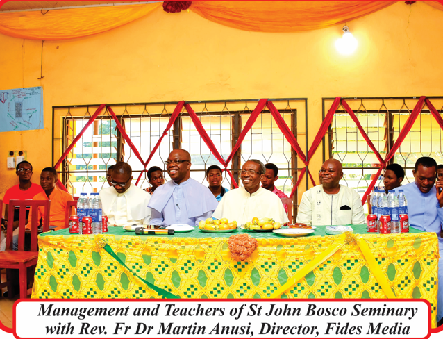 Management and teachers of the Seminary with Fides Director, Fr Martin Anusi, during the event